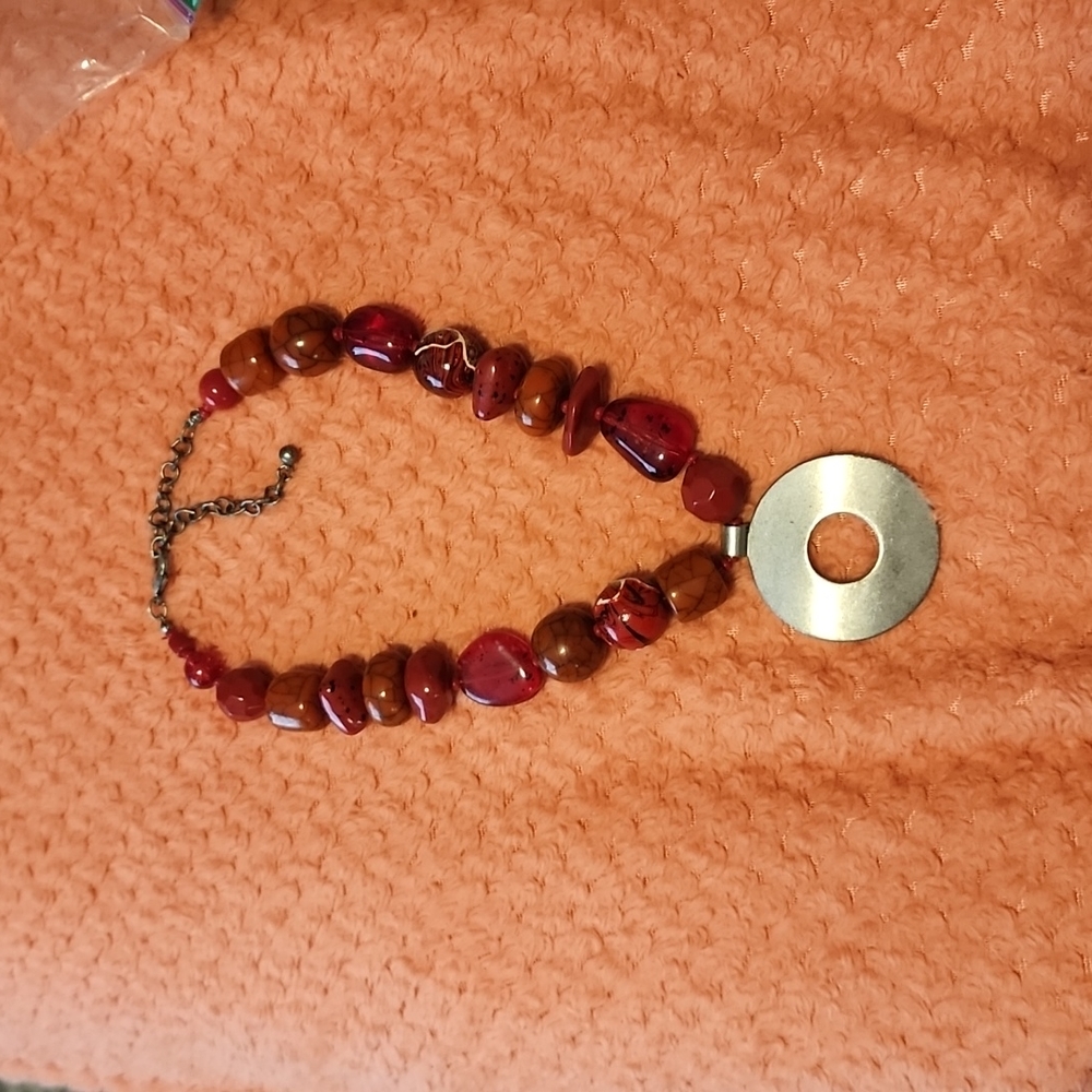 **5 items under $10 for $20**              Beaded necklace